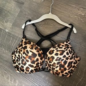 Victoria’s Secret bra
Miraculous Plunge